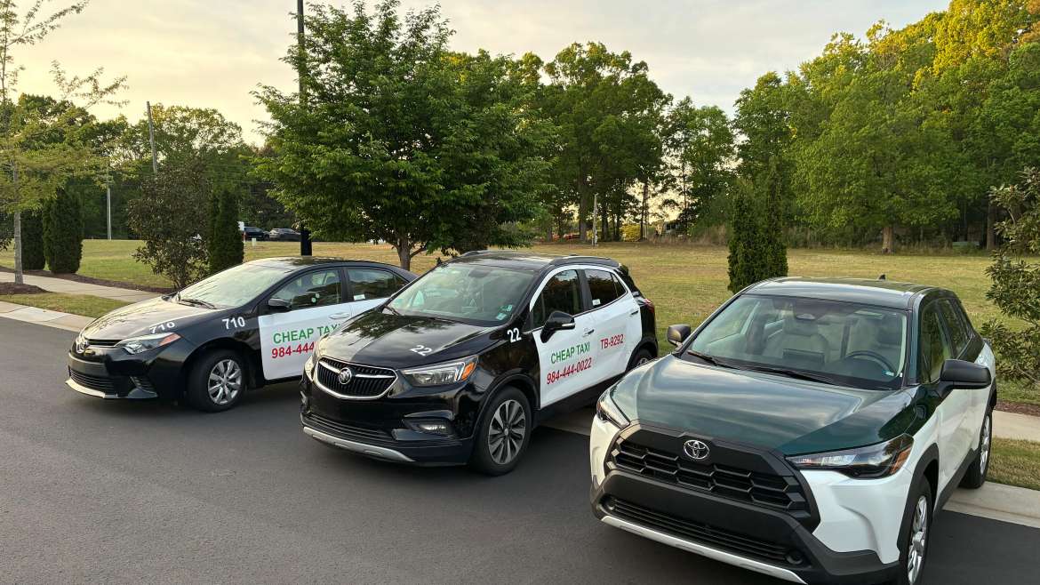 Taxi service Raleigh NC picking up passengers at RDU Airport