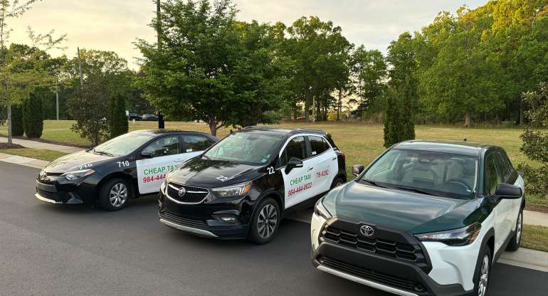 Taxi service Raleigh NC picking up passengers at RDU Airport